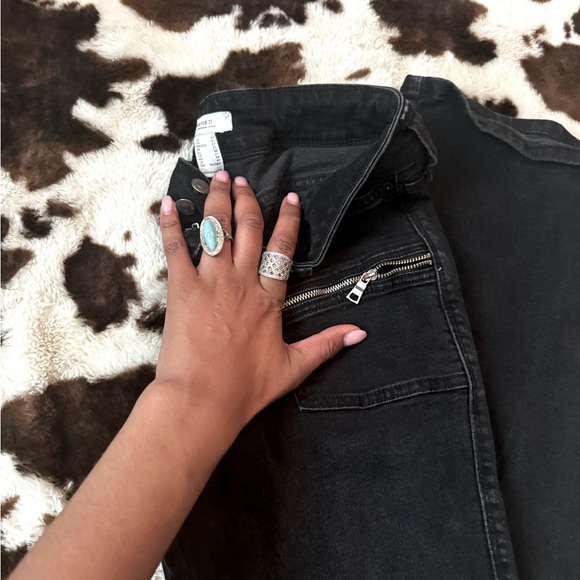 black jeans - Picture 4 of 5